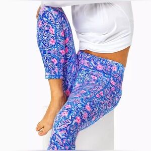 EUC Lilly Pulitzer Weekender Mid-Rise Midi Legging Blue Peri Takin it Easy - XS